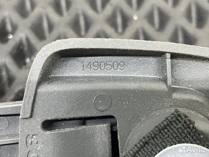 1490509 Подхват для шторки Scania 5-series