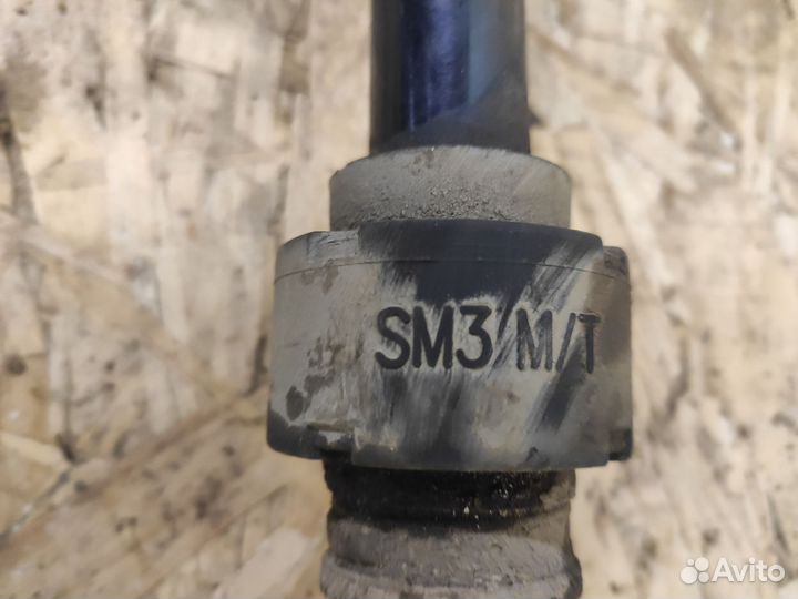 Привод правый Nissan Almera Classic МКПП без абс