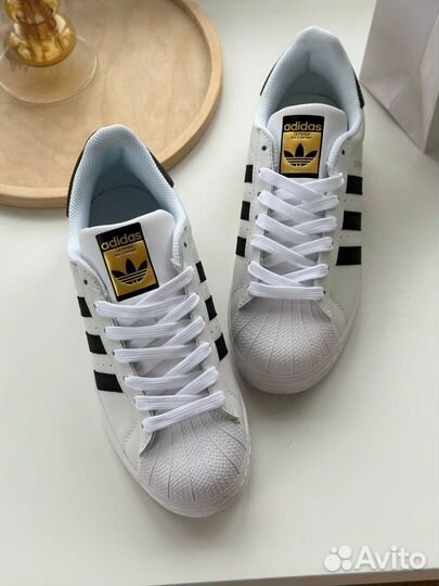 Adidas superstar