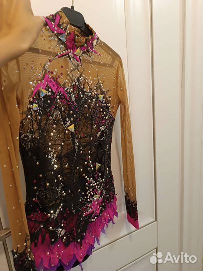 Купальник для художественной гимнастики