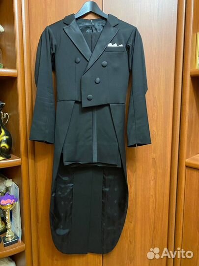 Фрак для бальных танцев