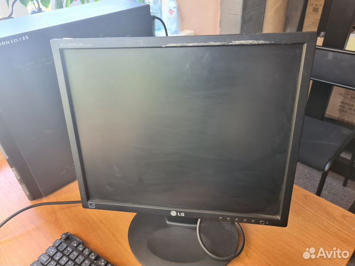 Монитор Samsung