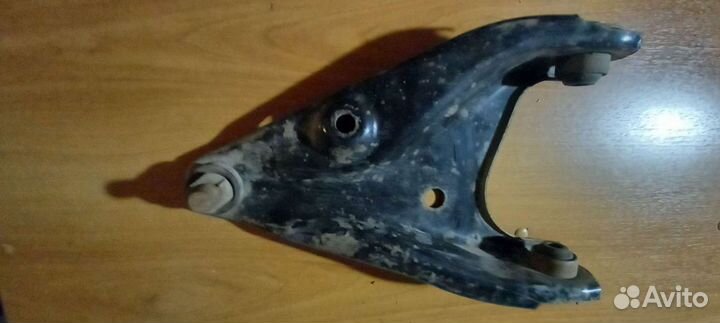 Рычаги передние