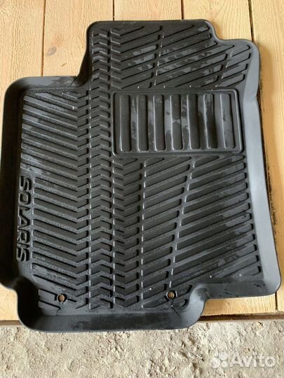 Автомобильные коврики резиновые