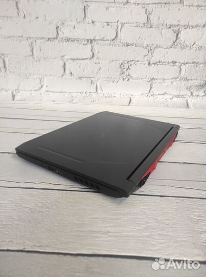 Мегаигровой Acer Nitro