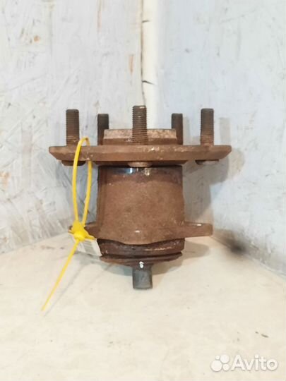 Ступица задняя Toyota Camry 40