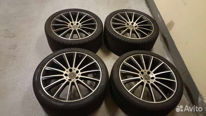 Разноширокие диски с резиной R20 AMG