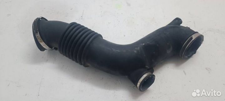 Патрубок воздушного фильтра