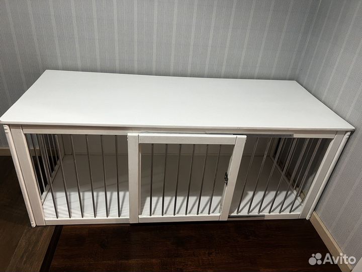 Интерьерная клетка