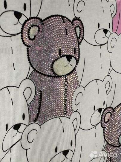 Футболка со стразами