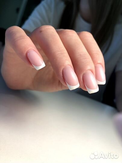 Маникюр педикюр