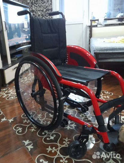 Инвалидная коляска активного типа