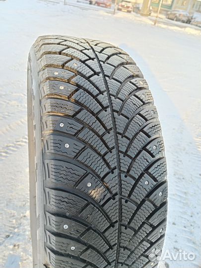 Bfgoodrich G-Force Stud 215/65 R16 102Q