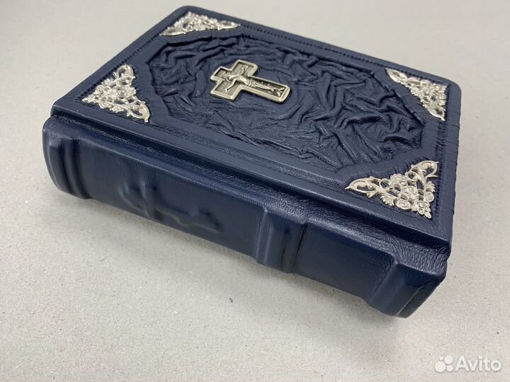 Православный молитвослов, подарочная кожаная книга