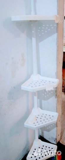 Угловая полка для ванной