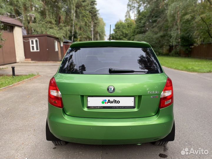 Skoda Fabia 1.6 AT, 2011, 124 500 км