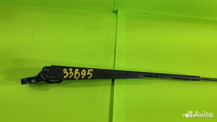 Поводок стеклоочистителя для Renault Laguna 1