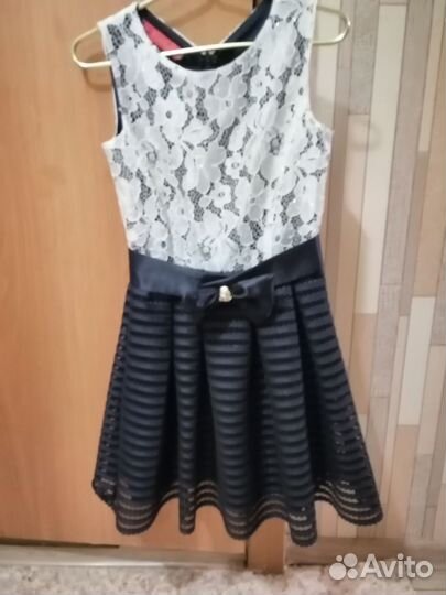 Продам платье праздничное для девочки б/у