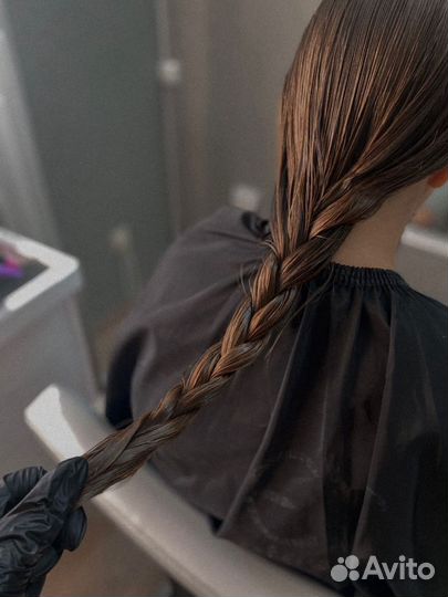 Кератиновое выпрямление волос