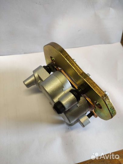 Суппорт тормозной передний левый для BRP CAN-AM