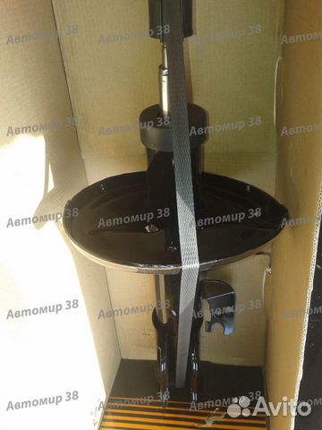 Стойки передние камри acv30