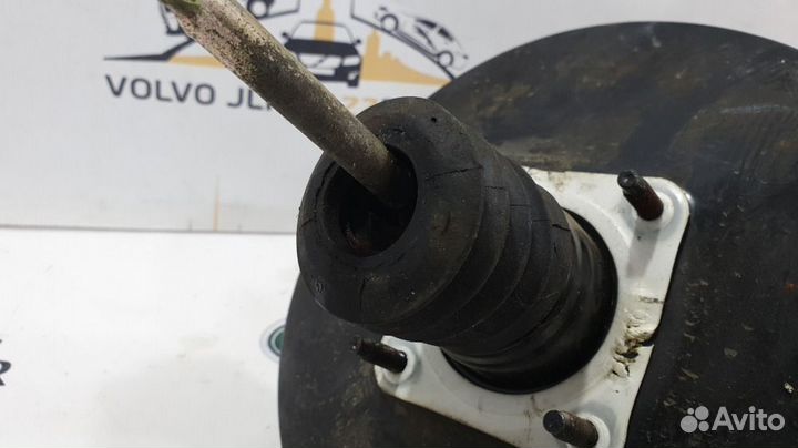 Вакуумный усилитель тормозов Volvo S70 1997