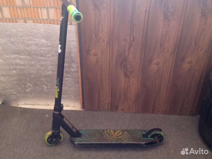 Трюковой самокат