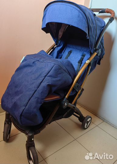 Коляска прогулочная