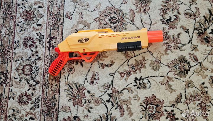 Нёрф бластер
