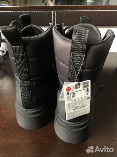 Ботинки Zara.Новые