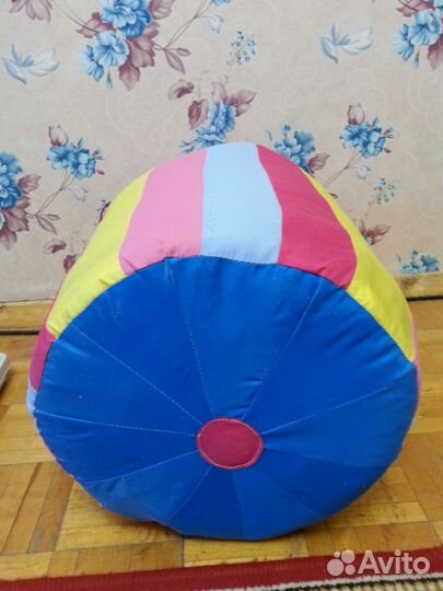 Продам бескаркасный стульчик