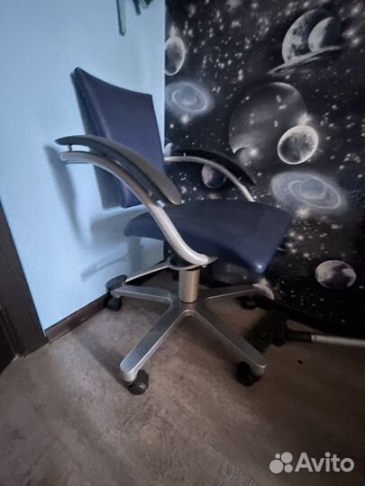 Парикмахерский стул бу