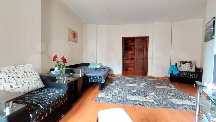 2-к. квартира, 77,4 м², 4/9 эт.