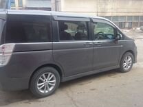 Honda Stepwgn 2.0 AT, 2011, 130 000 км, с пробегом, цена 1 700 000 руб.