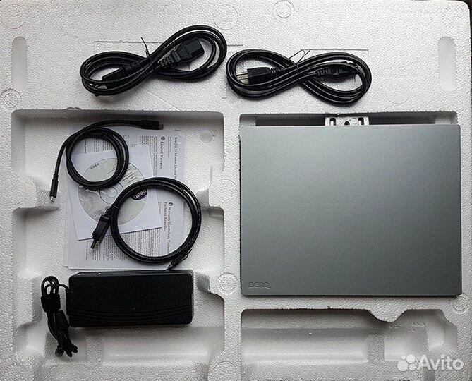 BenQ PD2710QC (с идеальной подставкой для macbook)