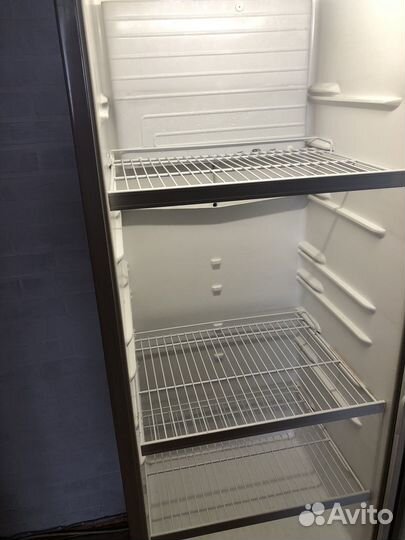 Холодильная витрина, холодильник