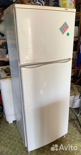 Холодильник атлант двухкамерный