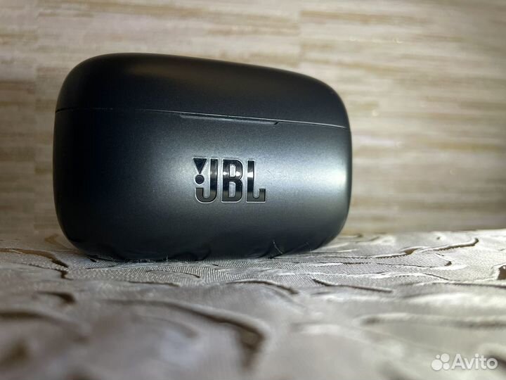Беспроводные наушники JBL Live 300 TWS