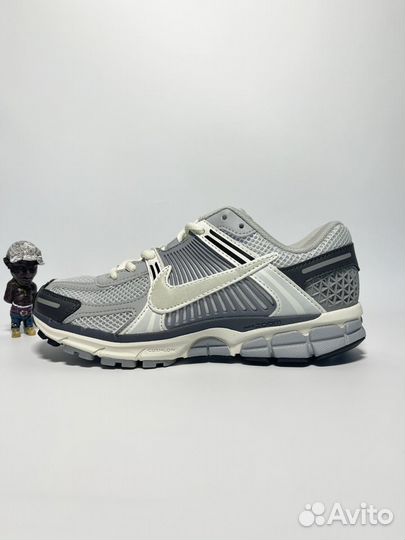 Nike Air Zoom Vomero 5