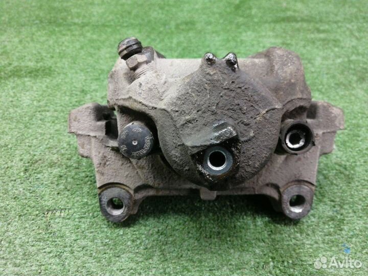 Суппорт передний левый Audi Q3/RS Q3