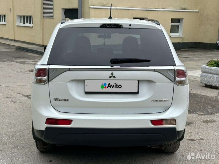 Mitsubishi Outlander 2.4 CVT, 2014, 138 000 км