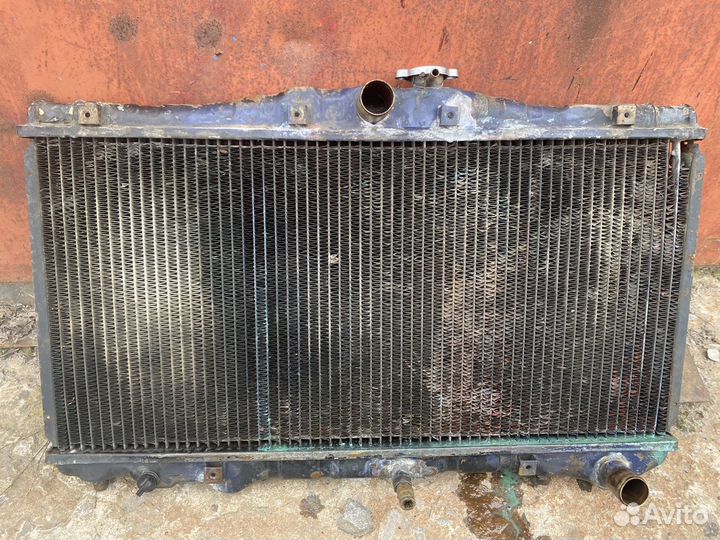 Радиатор Toyota