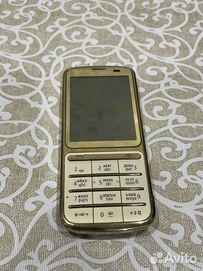 Телефон Nokia C3-01 Gold edition