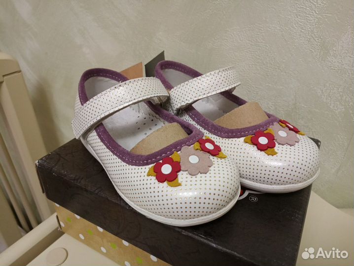 Новые туфли Лель нат.кожа 24