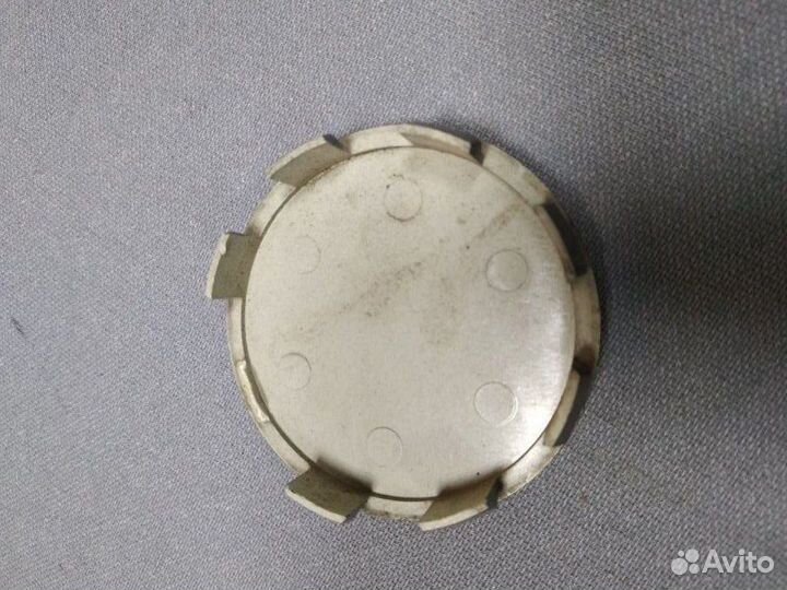 Колпачок декоративный Mitsubishi