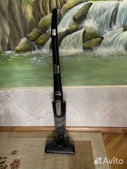 Пылесос вертикальный Tefal