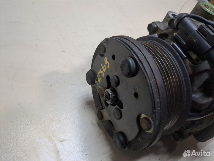 Компрессор кондиционера Mazda 2, 2004