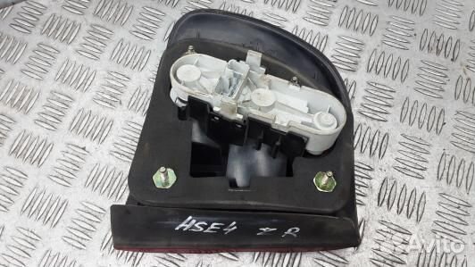 Фонарь задний правый volvo V40 VW (HSE04MY01)