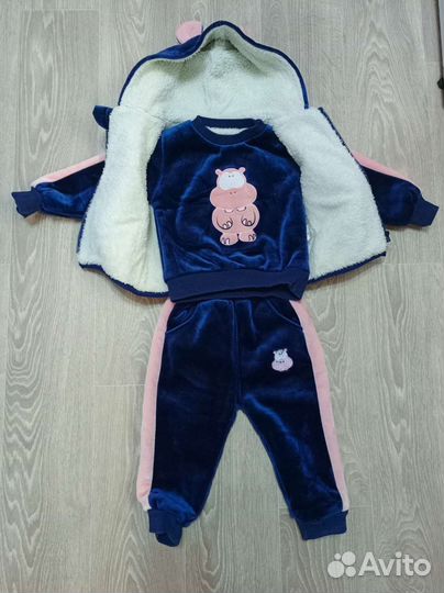 Теплый костюм на девочку