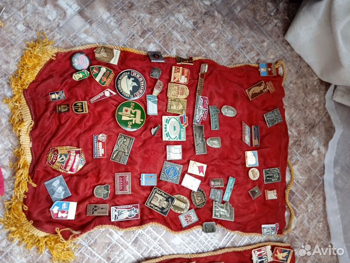 Значки времён СССР